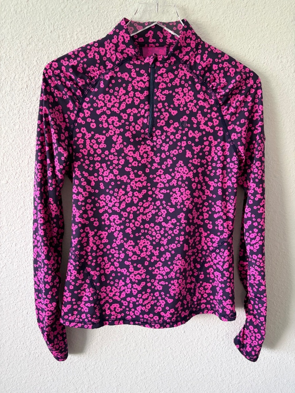 G/Fore Pink Floral Martis 1/4 Zip Golf Pullover Size M Pink Black Ruched Sleeve